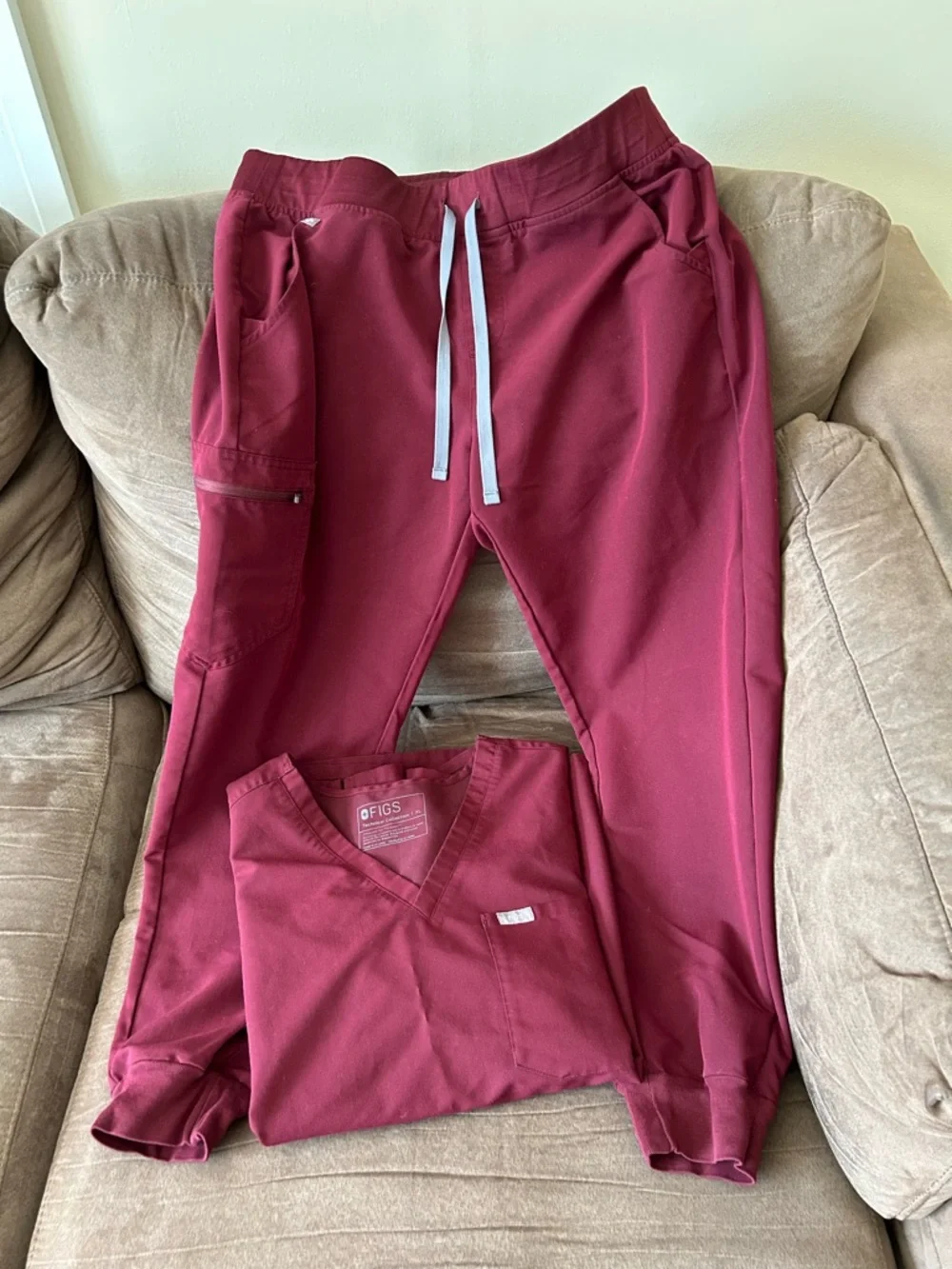 Figs Maroon Women's Jogger Scrub Pants - Picture 3 of 5